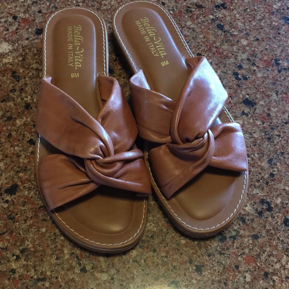 Leather Slide on sandals